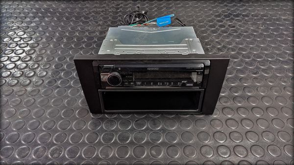 A6 C5 Radio und Schacht für DIN2