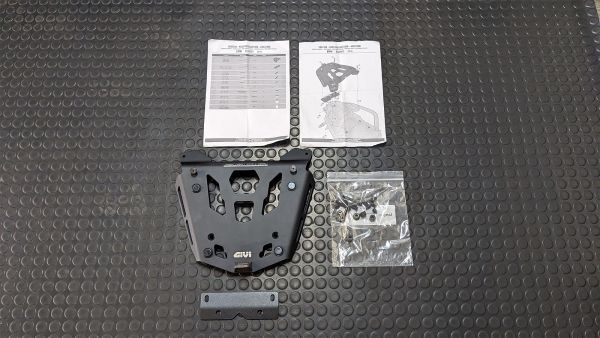 R 1200 / 1250 GS Givi Träger für GIVI Top Case  SRA5108B Alu Monokey schwarz