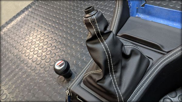 S2 Konsolen Lederbezug spezial Schaltknauf Audi Sport