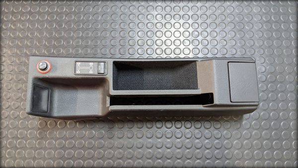 S2 ABY Mittelkonsole mit Ablagefach