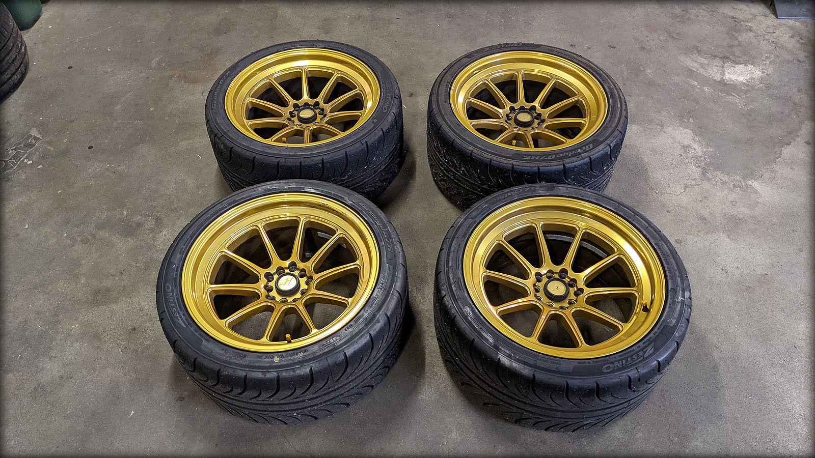 RS4 Biturbo Motorsporträder  XXR10x18 Zoll rundum mit Semislicks