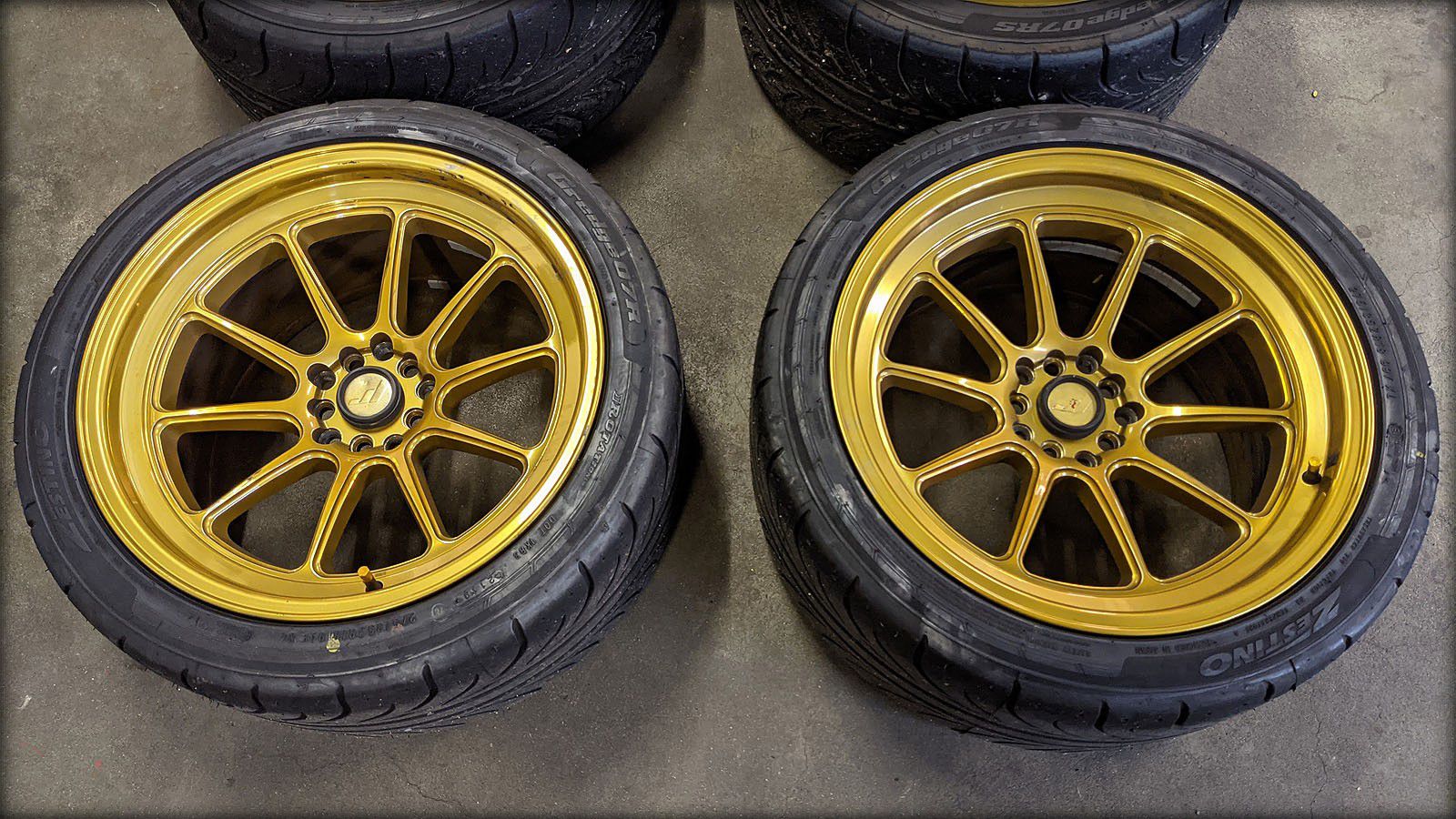RS4 Biturbo Motorsporträder  XXR10x18 Zoll rundum mit Semislicks