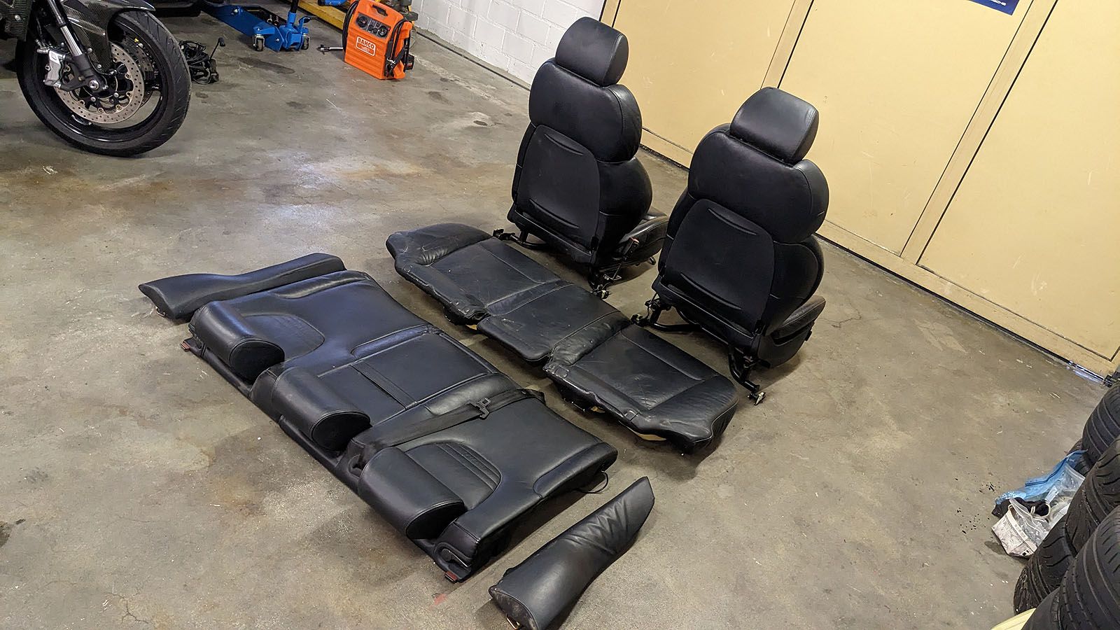 S4 Biturbo Recaro Sitze schwarz