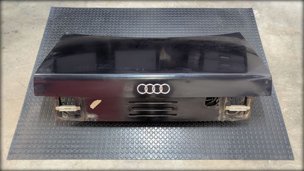 200 20V Heckklappe Limousine