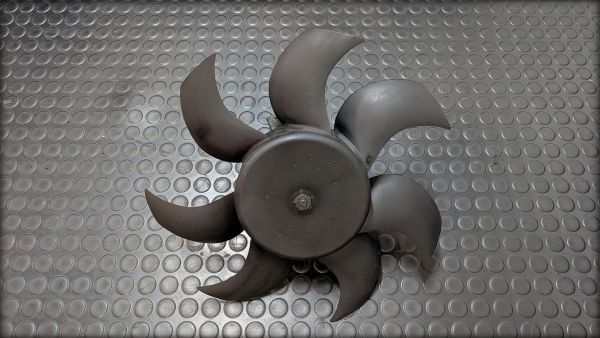 200 20V Ventilator