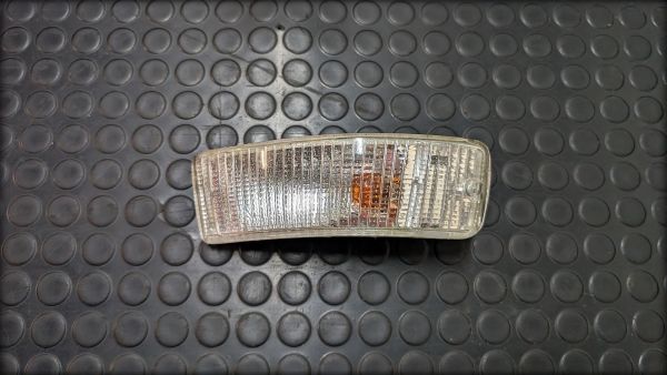 Cabrio Typ89 Coupe 80 B4 S2 Blinker weiss links