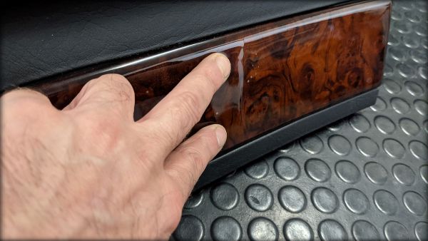 Cabrio Typ89 Beifahrerairbag Wurzelholz