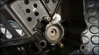GSX-R 1100 Ritzelabdeckung mit Kupplungs-Druckzylinder