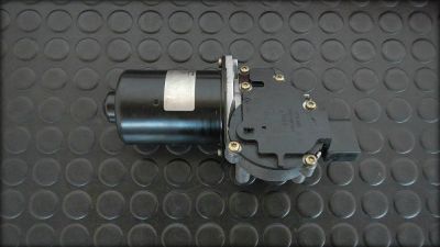 RS4 Biturbo Motor Frontscheibenwischer