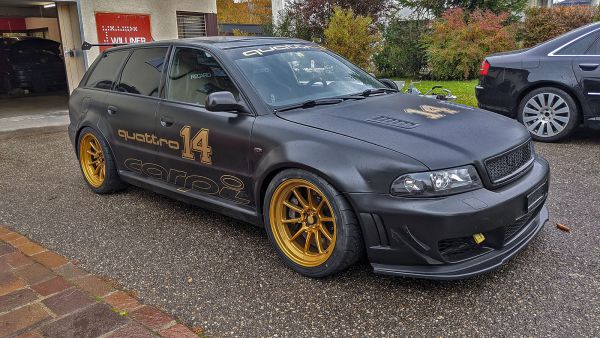 RS4 Biturbo Motorsporträder  XXR10x18 Zoll rundum mit Semislicks