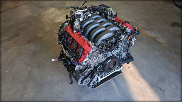 RS4 B7 Motor mit Anbauteilen