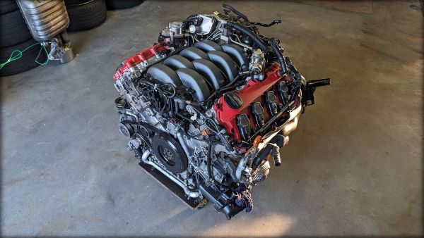 RS4 B7 Motor mit Anbauteilen