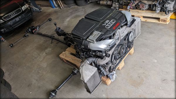 RS6 V8 Biturbo SPEZIAL Motor und Getriebe Handschalterumbau