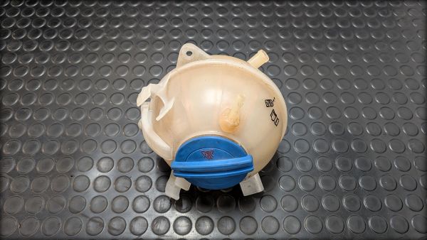 S3 8P Expansionsgefäss Kühlwasser