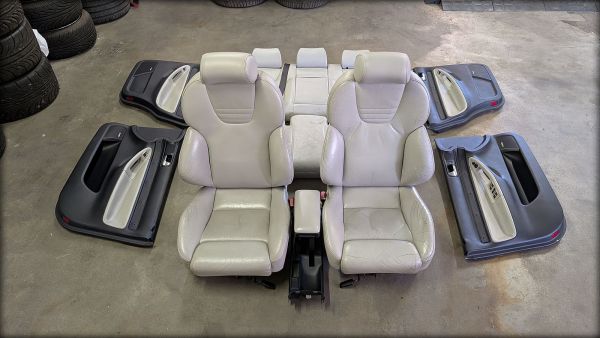S4 B5 Recaro Lederausstattung weiss