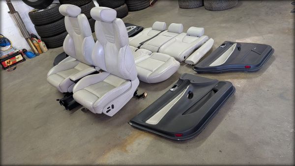 S4 B5 Recaro Lederausstattung weiss