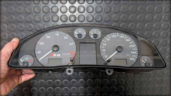 S6 C5 Tacho Kombiinstrument Handschalter