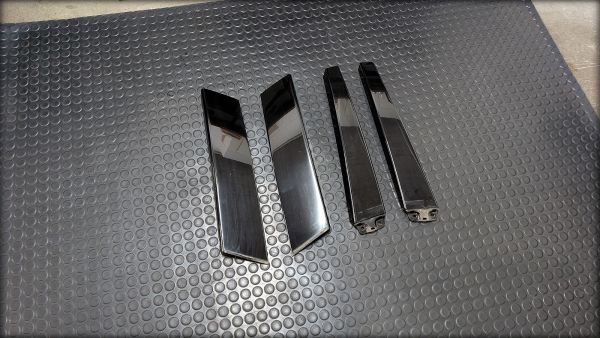 S6 Plus B/C Säulenverkleidungen schwarz eloxiert