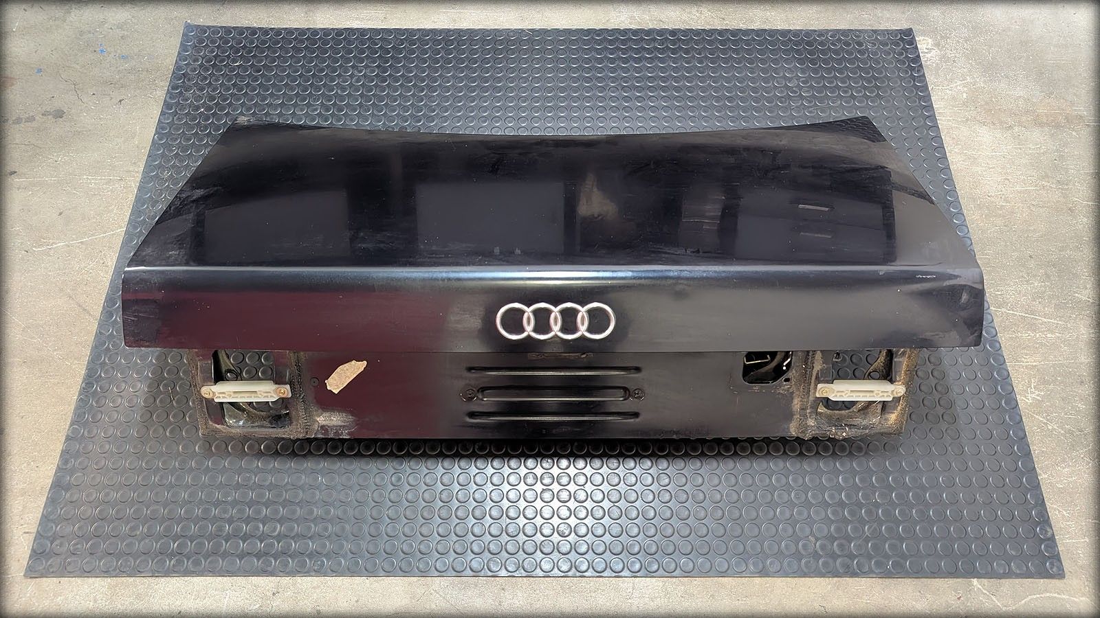 200 20V Heckklappe Limousine