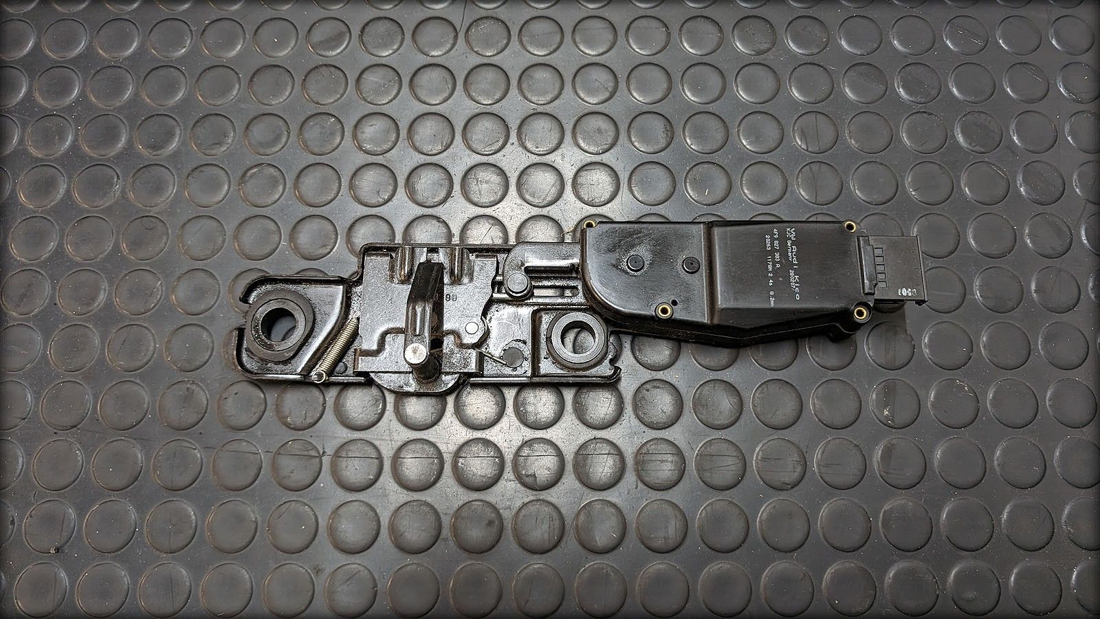A6 4F 3.0l TDI Motor Heckklappenverriegelung
