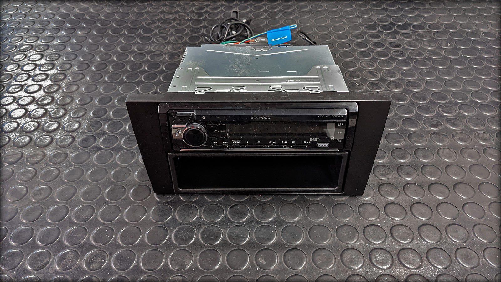 A6 C5 Radio und Schacht für DIN2