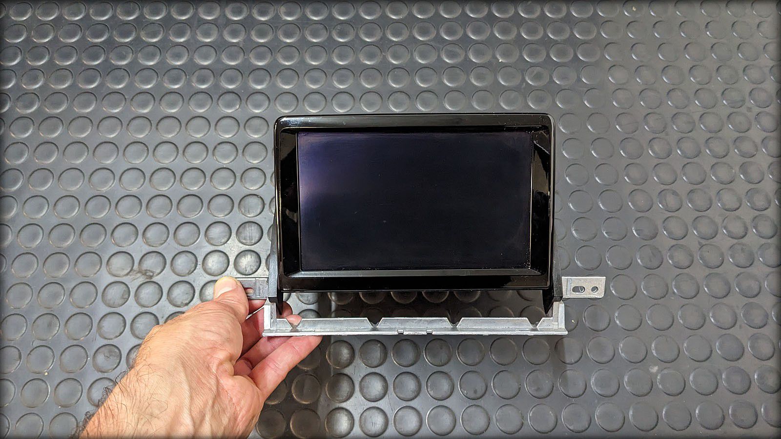A8 D3 Multimedia Display