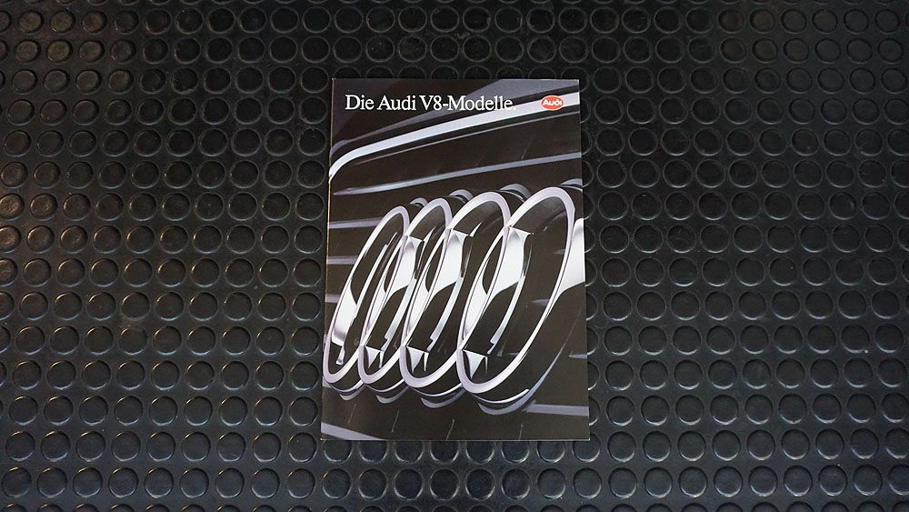 Prospekt Audi V8
