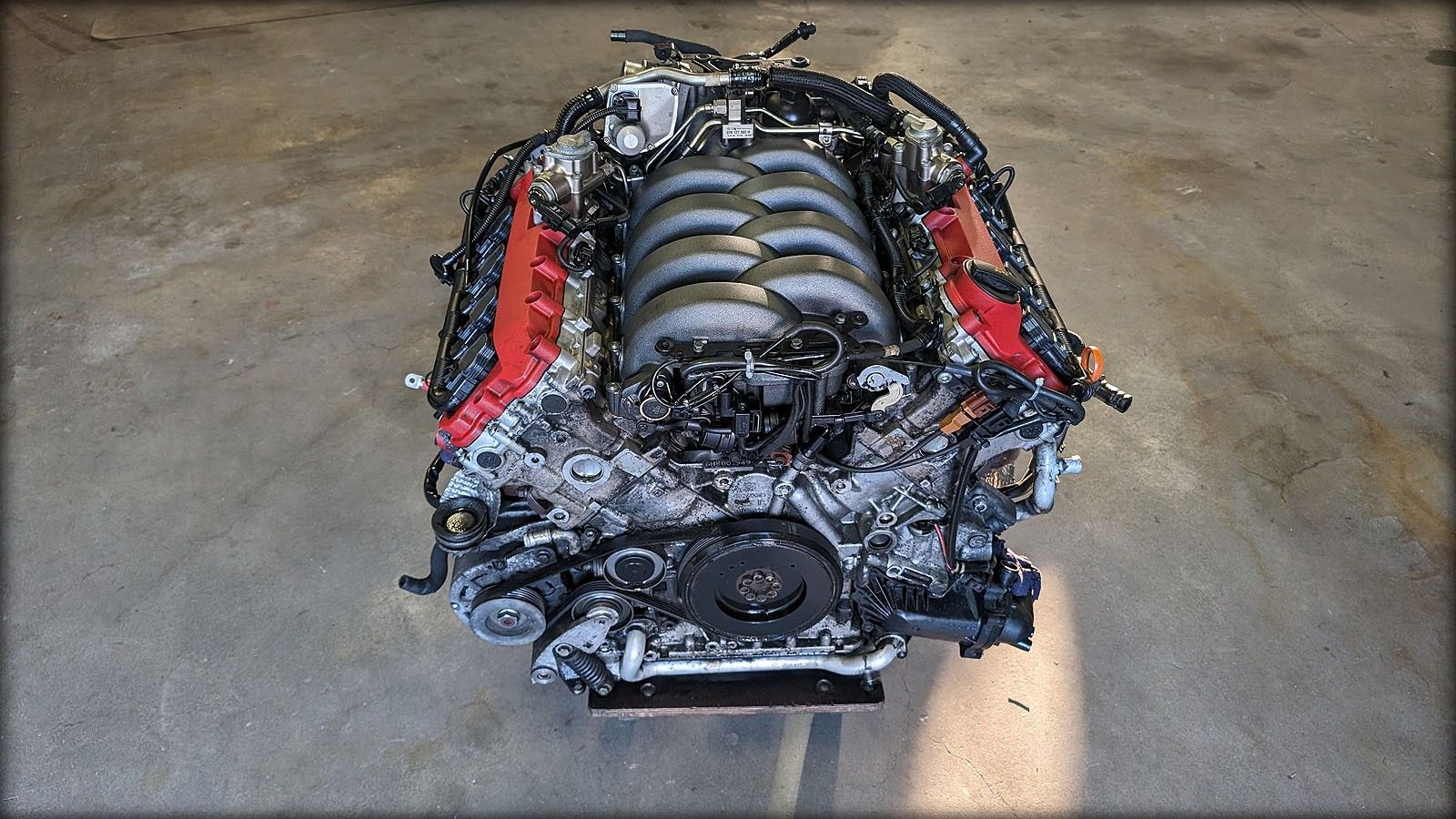 RS4 B7 Motor mit Anbauteilen