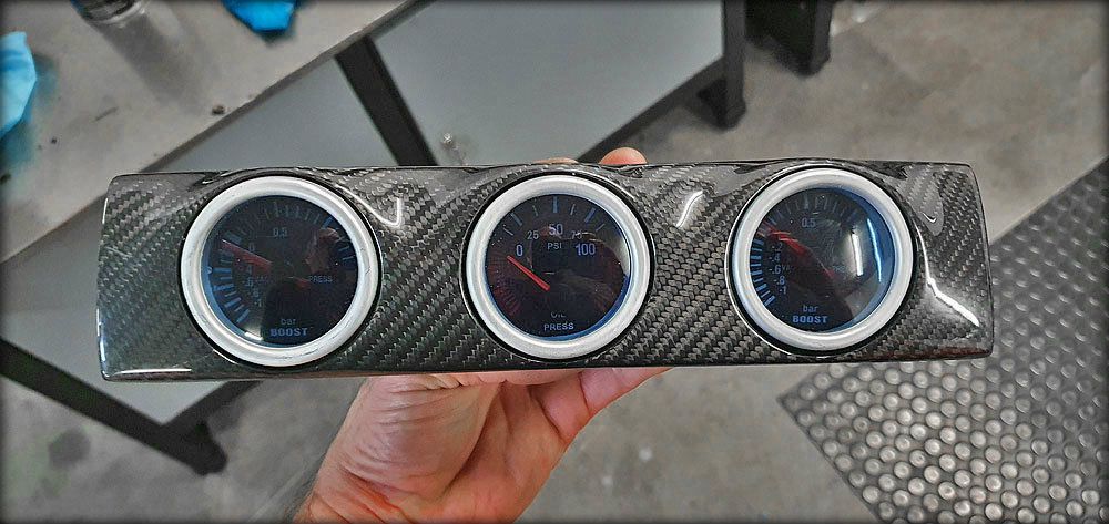 RS6 V8 Biturbo ILR Zusatzinstrumente Front Echtcarbon