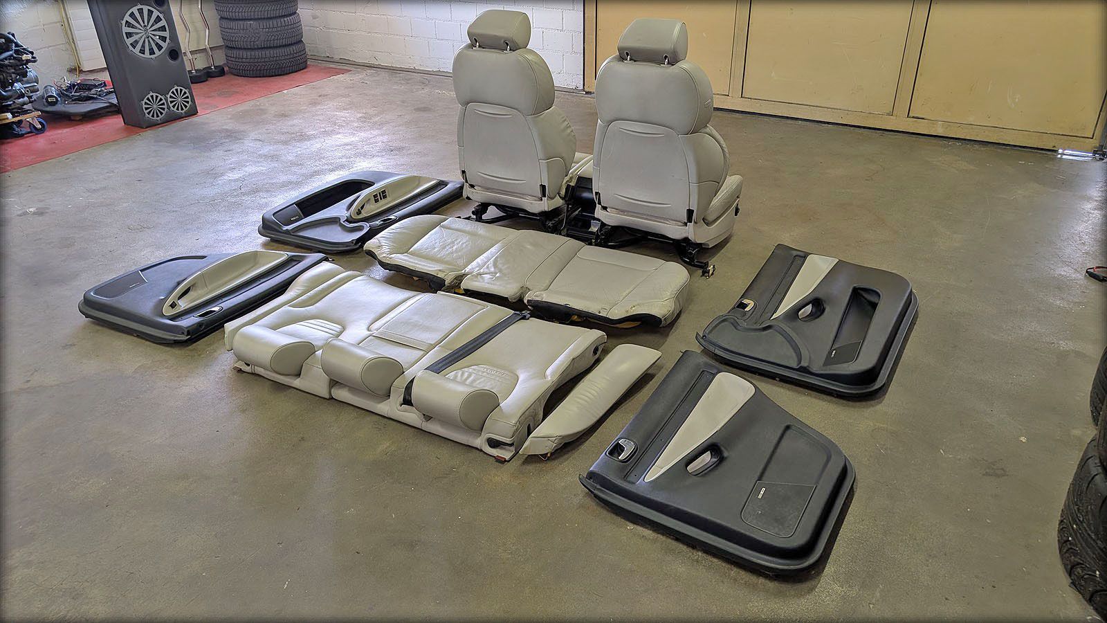 S4 B5 Recaro Lederausstattung weiss