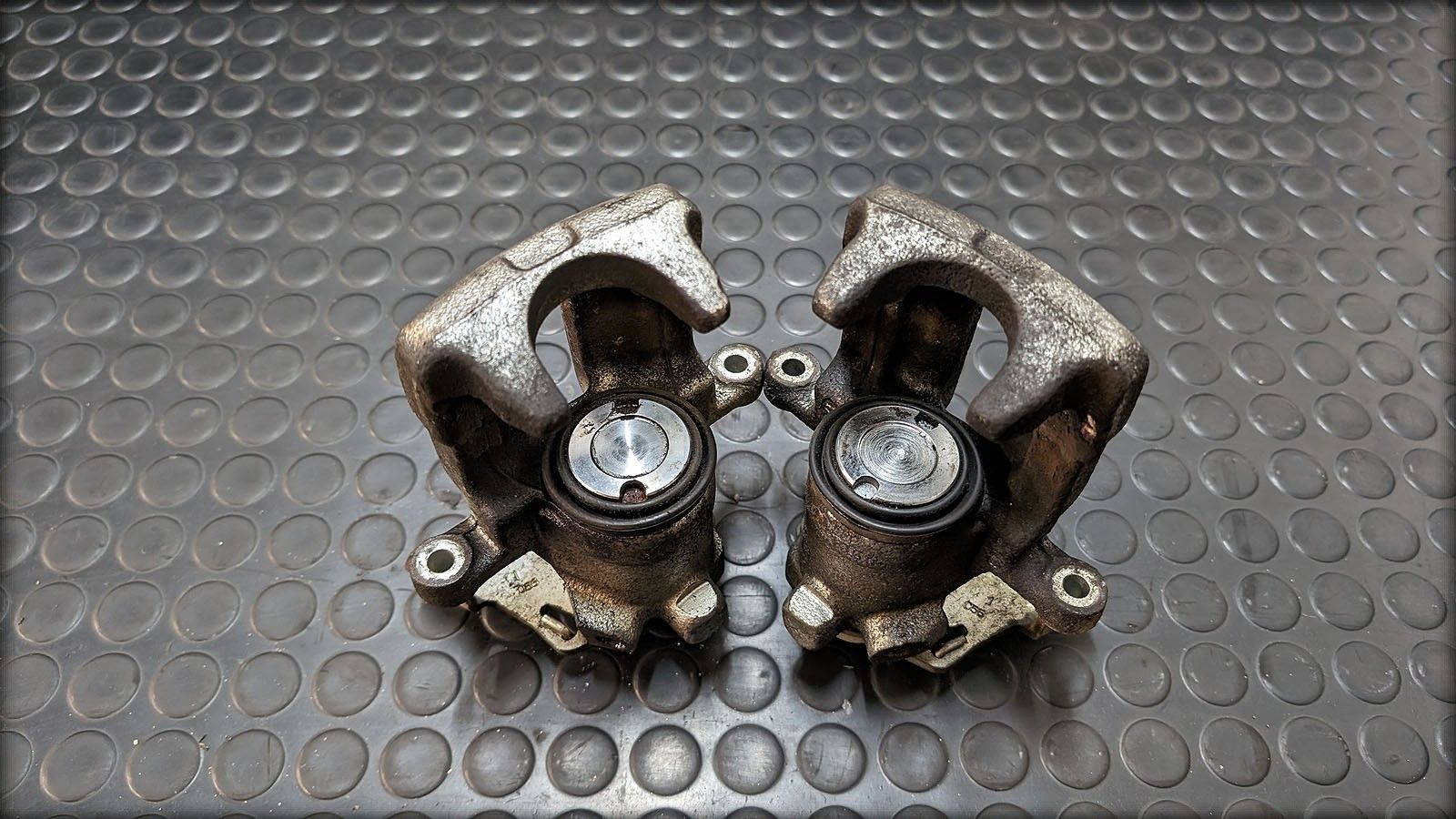 S4 B5 Bremssättel hinten