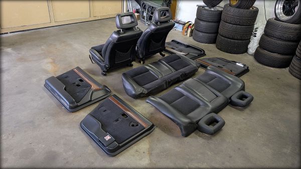 Preview: 200 20V Leder/Velours Sitzausstattung Limousine