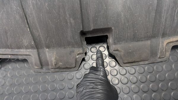 Preview: 80 B4 2.3l Motordämmung Verkleidung