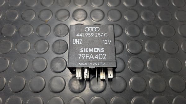 80 B4 Steuergerät Fensterheber 441 959 257 C