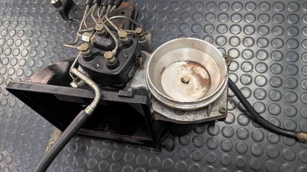 Preview: Porsche 924 K-Jetronic Mengenteiler
