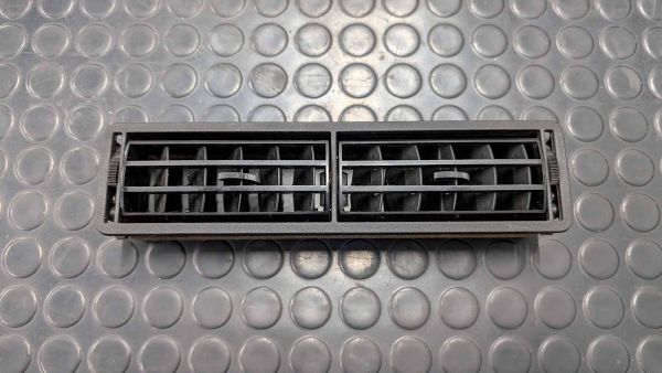 Porsche 924 Luftdüsen Lüftung Gitter