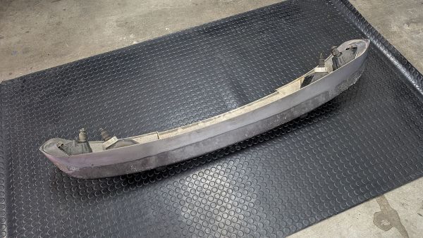 Porsche 924 Stossstange vorne