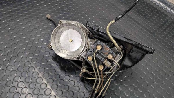 Porsche 924 K-Jetronic Mengenteiler