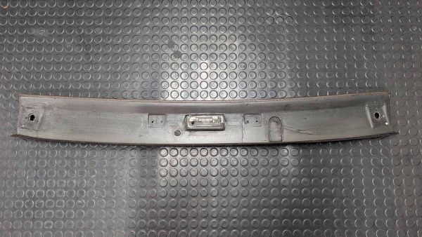 Preview: Porsche 924 Leiste Abdeckung Dachhimmel