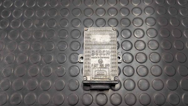 Porsche 924 Zündsteuergerät Bosch 0 227 100 010