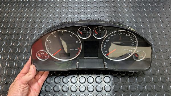 A6 C5 Allroad Tacho Kombiinstrument 2.7l Biturbo