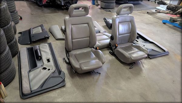 Preview: Cabrio Typ89 Lederausstattung grau