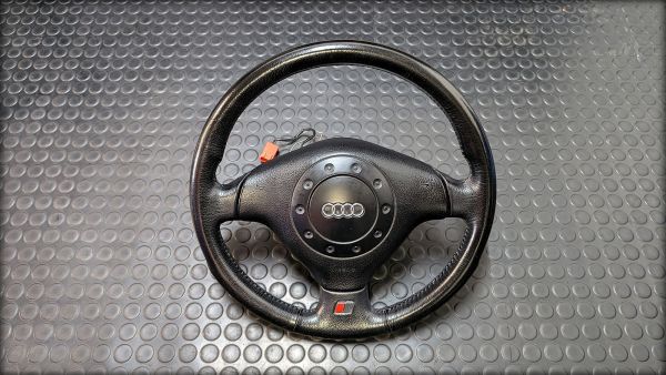 Cabrio Typ89 Sportlenkrad 3-Speichen Airbag S-Line