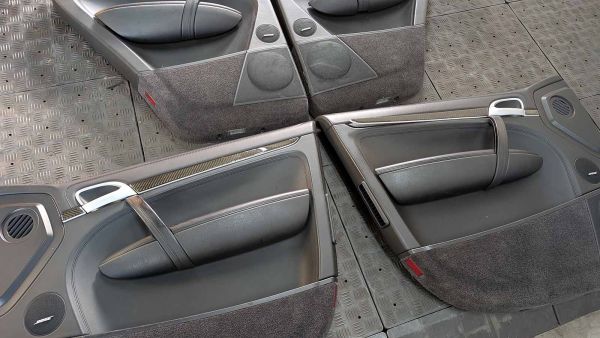 Preview: Cayenne Turbo 957 Türverkleidungen mit Carbon Applikationen