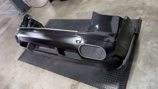 Preview: Cayenne Turbo 957 Stossstange hinten mit Parksensoren