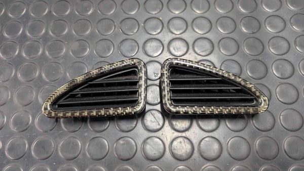 Cayenne Turbo 957 Carbon Lüftergitter oben Armaturenbrett