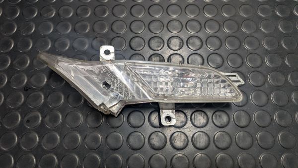 Cayenne Turbo S 957 Blinker in Kotflügel vorne rechts 7L5 949 102 E