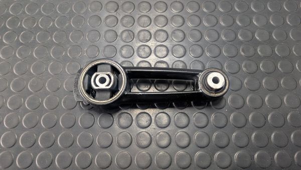 Cayenne Turbo S 957 Drehmomentstütze