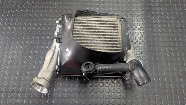 Preview: Cayenne Turbo S 957 Ladeluftkühler rechts