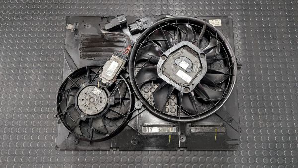 Preview: Cayenne Turbo S 957 Lüfter Ventilatoren Gehäuse 7L0 959 456 F / 1 137 328 635 / 7L0 121 203 J